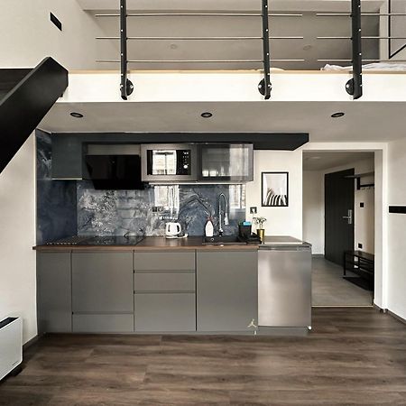 Contemporary Jindrisska Apartment Prague Luaran gambar