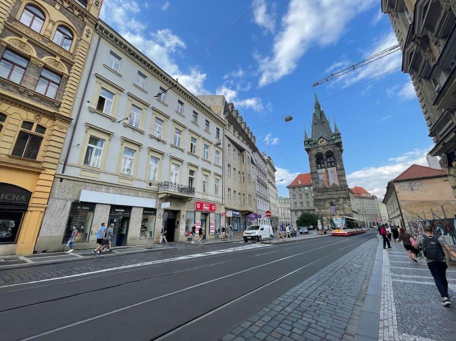 Contemporary Jindrisska Apartment Prague Luaran gambar